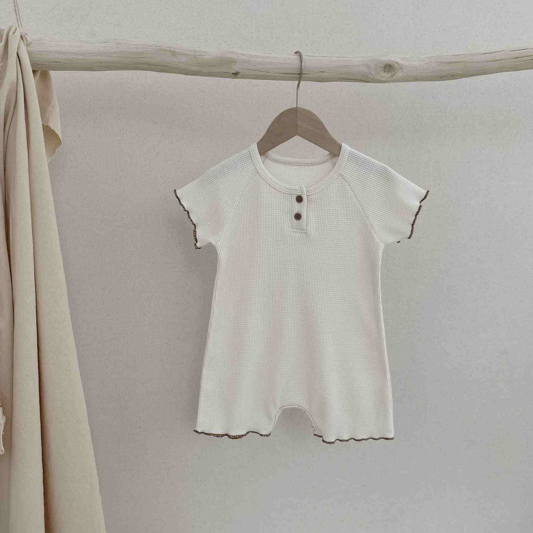 Short Sleeve One-piece Baby Rompers