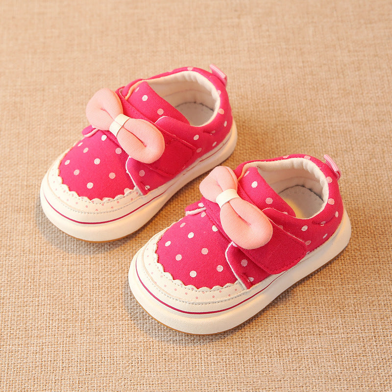 Soft breathable toddler shoes