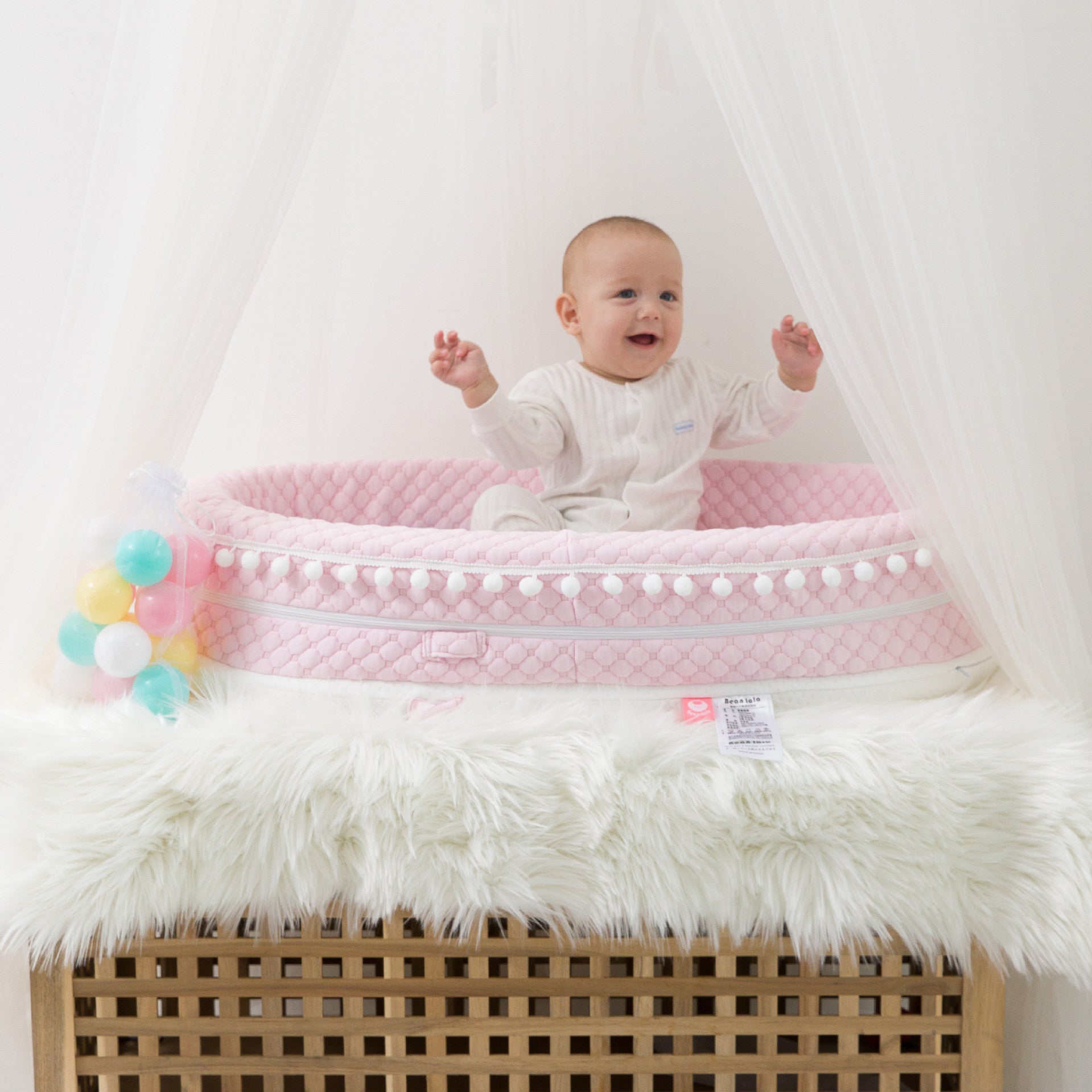 Foldable Portable Crib Removable And Washable Bionic