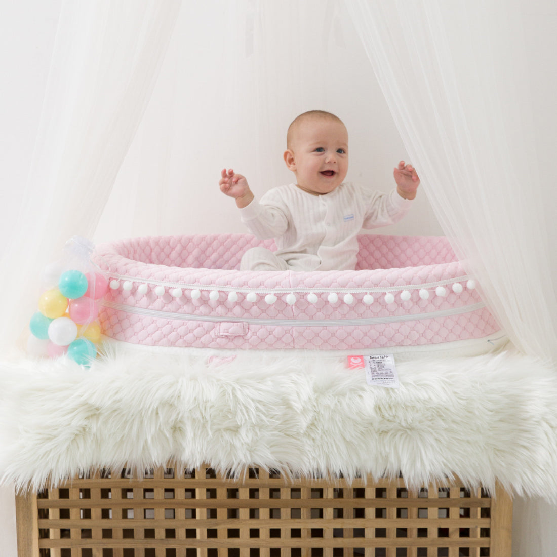 Foldable Portable Crib Removable And Washable Bionic