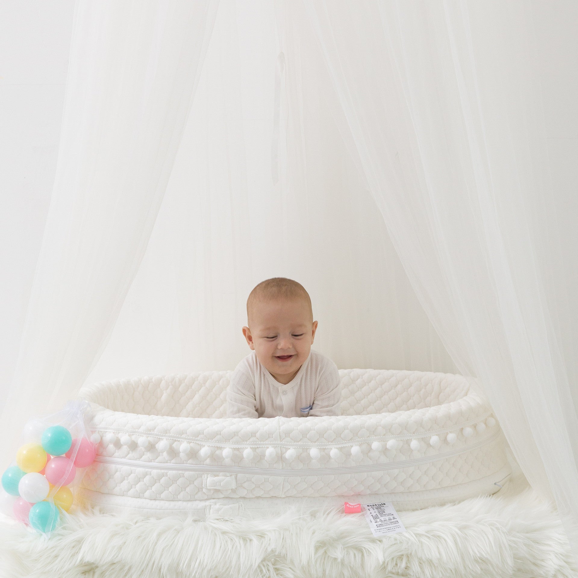 Foldable Portable Crib Removable And Washable Bionic