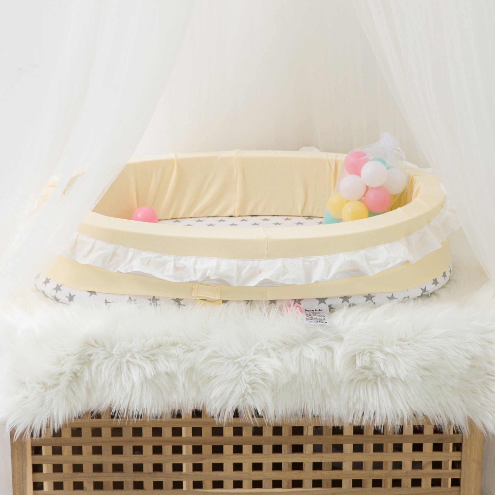 Foldable Portable Crib Removable And Washable Bionic