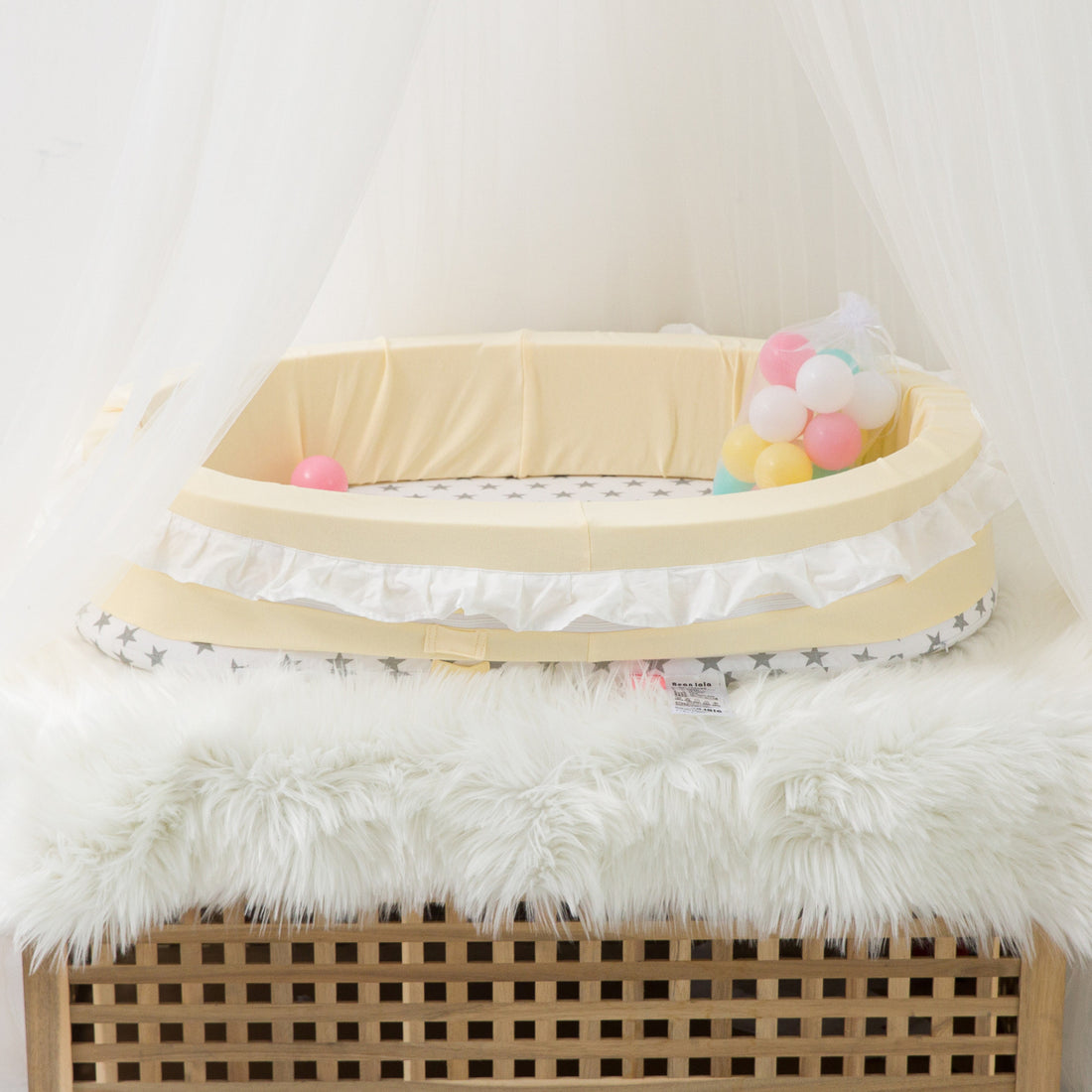 Foldable Portable Crib Removable And Washable Bionic